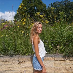 Meet your Posher, Hannah